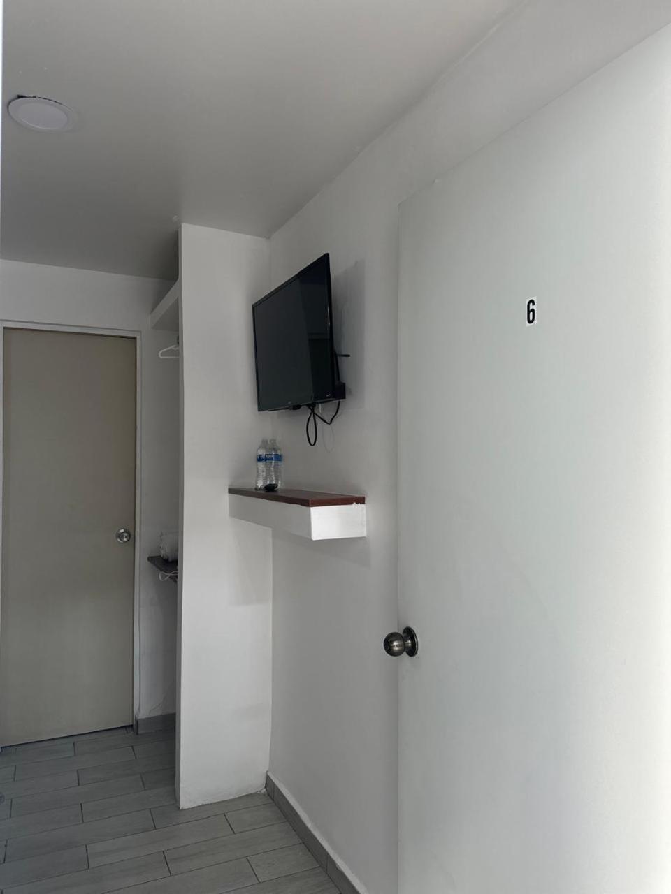 Apartamentos Ambassador Tijuana Exterior foto